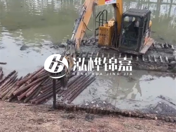 怎么選擇靠譜的松木樁施工隊 - 水上打松木樁聯(lián)系電話多少？