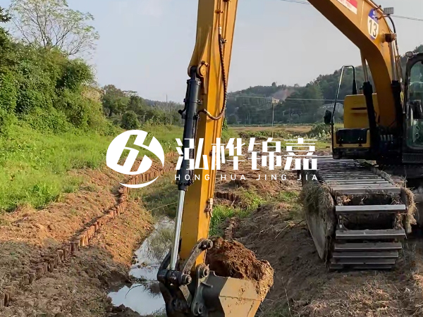 陜西松木樁廠家泓樺錦嘉-松木樁尾徑測量從哪個(gè)位置開始算？
